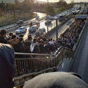 Altunizade metrobüs durağını kullananların çilesi yine başladı: Yoğunluktan durağa giremediler
