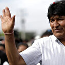 Evo Morales Bolivya'dan ayrılıp Meksika'ya iltica etmek üzere yola çıktı