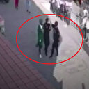 Bakan Soylu: Karaköy'de başörtülü öğrencilere saldıran kadın gözaltına alındı