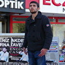 İranlı turist cansız manken gibi kaldırımda bekledi: Polise tepki vermeyince hastaneye götürüldü