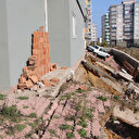 Samsun’da istinat duvarı çöktü: 6 katlı bina tahliye edildi