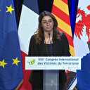 Babasını Nusaybin’de PKK'nın şehit ettiği TRT Kürdi muhabiri Gülay Demir manifestoyu gözyaşları içinde okudu