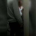 Otizmli çocuğun sesinden rahatsız olan komşu bıçakla kapıya dayandı