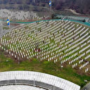 Srebrenitsa annesinden Nobel Ödüllü yazara: Katliamın kanıtı işte bu mezarlık