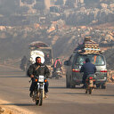 İdlibliler, bombardımanından kaçmaya devam ediyor: Açlığa katlandık ama rejimin bölgeye girmesine dayanamıyoruz