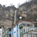 Sel suları, şelale oluşturdu: Yağış bitince şelale kayboldu