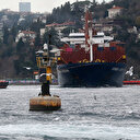 İstanbul Boğazı'nda karaya oturan yük gemisi kurtarıldı