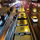 Metrobüs seferlerinde aksamalar yaşanıyor