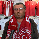 'Sabaha kadar buradayım' diyen simitçi sosyal medyada fenomen oldu