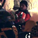 Hamile bir kadının enkaz altından kurtarıldığı anlar kamerada