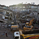 Elazığ'da Dilek Apartmanı enkazında bir kişinin cansız bedenine ulaşıldı
