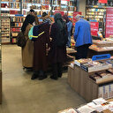 Ketebe yazarları sevenleriyle buluştu: Gençlerden yoğun ilgi