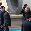 Cumhurbaşkanı Erdoğan'dan koronavirüs önlemi: Heyetle tokalaşmadı