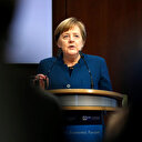 Merkel: Almanya'daki insanların yüzde 70'ine koronavirüs bulaşabilir