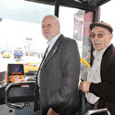 Yaşlılara ücretsiz toplu taşıma hizmetine bir süre ara verildi