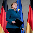 Merkel bu fotoğrafları çekildikten hemen sonra şoke eden haberi öğrendi ve kendisini karantinaya aldı