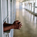 Filistin'de koronavirüs affı: Cezasının yarısını tamamlayanlar serbest bırakıldı