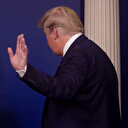 Trump’ın salgın açıklamalarına ABD’li yetkililerden tepki: Fantezi