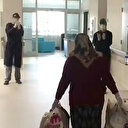 Sivas'ta koronavirüs tedavisi gören 19 hasta alkışlarla taburcu edildi