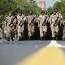 Güney Afrika Cumhuriyeti'nde 73 bin asker koronavirüs önlemleri için sokağa iniyor