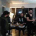 Ev partisine polis baskını kamerada