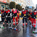 Güngören Belediyesi ilçede virüsten arındırılmadık yer bırakmadı: Oluşturulan özel ekip ile yaşlı vatandaşların yardımına koştu