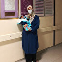 Koronavirüs taşıyan anne doğum yaptı