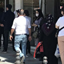 Mağaza indirimi korona dinlemedi: Kuyruk var, sosyal mesafe yok