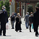 65 yaş üstü vatandaşlar sokaklara akın etti: Taksim ve İstiklal Caddesi'nde yoğunluk oluştu