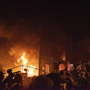 Geroge Floyd'un öldürüldüğü Minneapolis'te göstericiler polis merkezini ateşe verdi