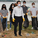 Sosyal medyadan gelen çağrı ile Tuzla sahilinden 2 kamyon çöp toplandı