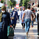 Van'da kurallar hiçe sayılıyor: Vaka artışları patladı ancak sokaklar tıklım tıklım