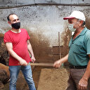 Kurbanlık alışverişinde el sıkışmadan değnekli pazarlık