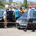 İkinci el oto pazarı ’korona pazarı’ oldu
