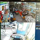 Van'da meydana gelen 5,4 büyüklüğündeki deprem anı kamerada