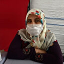 HDP önündeki evlat nöbetine bir aile daha katıldı: Kızım gel devlete teslim ol