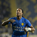 Fenerbahçe'de forvete Gerson Rodrigues, ortaya Bernard Mensah