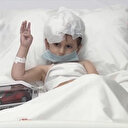 Cumhurbaşkanı Erdoğan, beyin tümörü ameliyatı geçiren Abdulkadir ile selamlaştı