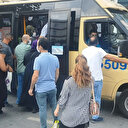 Uyarılar fayda etmedi: İstanbul'da minibüsler tıka basa doldu, kapılar kapanmadı