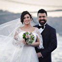 Oyuncu Emrah Parlak'tan boşanma kararı alan Burcu Gönder, mahkemeden tedbir kararı çıkartmış