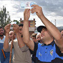 'Bayramda Dolandırıcı Kurbanı Olmayınız': Kurban pazarında polisten uygulamalı 'sahte para' uyarısı