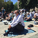 CHP'lileri Muharrem İnce temsil etti: Ayasofya'daki ilk cumayı vatandaşların arasında kıldı