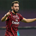 Serie A'nın muhteşem ikilisi Hakan Çalhanoğlu ve Zlatan Ibrahimovic İtalya'yı sallıyor