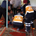 Bipolar bozukluğu olan genç kız, camları kırdığı camiden zorla çıkarıldı: Burası benim bölgem