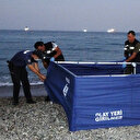 Antalya'da şaşkına çeviren olay: Ceset kıyıya çıkarıldı tatilciler denize girmeye devam etti 