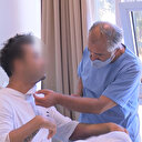 Koronavirüse yakalandıktan sonra ölümden dönen doktorun haklı isyanı: Hastane çevresinde bile maskesiz dolaşıyorlar salgın böyle bitmez!