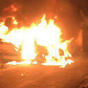 Servis minibüsü bir anda alev aldı işçiler son anda kurtuldu