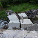 Artvin'de dere taştı: Mahallenin tek ulaşım kaynağı olan köprü yıkıldı