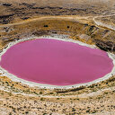 Konya'da şaşırtan görüntü: Meyil Obruk Gölü pembeye döndü
