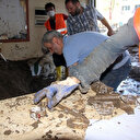 Giresun'da sel felaketi: Kuyumcu çamur içinde altınlarını aradı